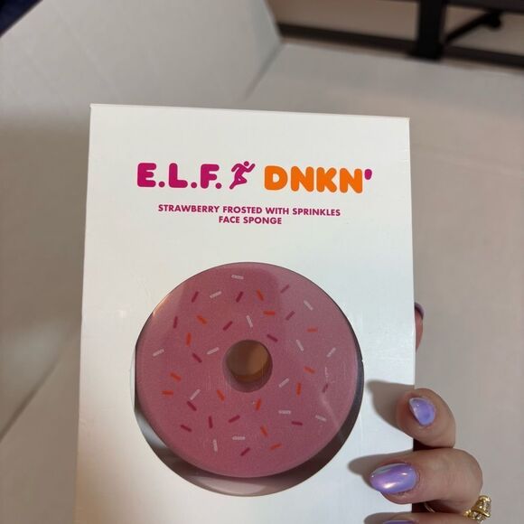 e.I.f. x Dunkin' Donut Strawberry Frosted Sprinkles Donut Face Sponge NEW - Picture 5 of 9